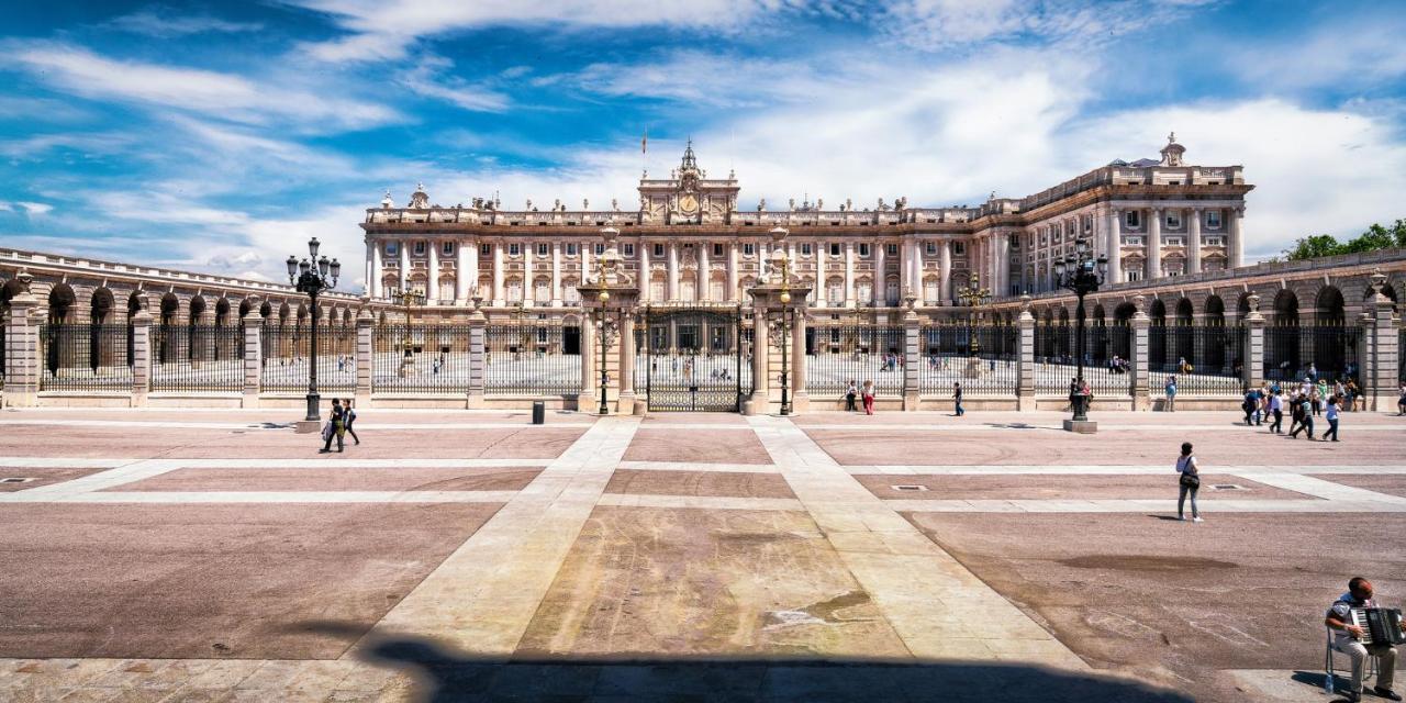 Puerta Del Sol Carretas Apartaments & Rooms มาดริด ภายนอก รูปภาพ